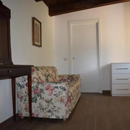 Domus Rosea Guest house